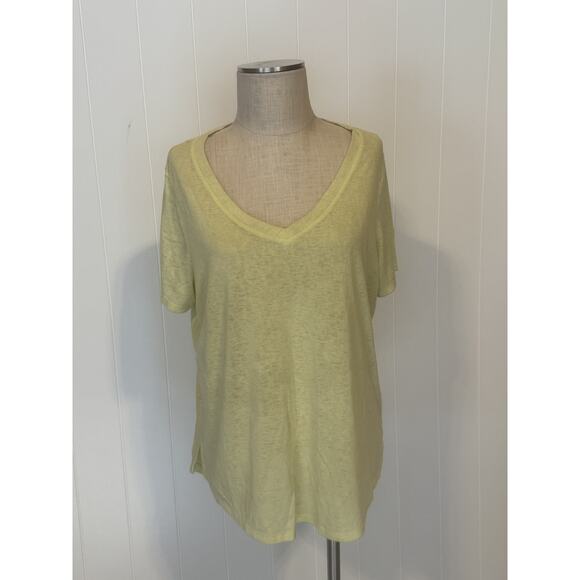 Athleta Tops - Athleta Shirt Womens XL Yellow Lightweight V Neck Short Sleeve Relaxed Tee Top